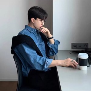 KDNC 남성 워싱 데일리 루즈핏 캐주얼 긴팔 투포켓 데님셔츠