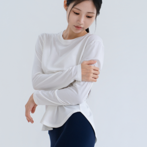 루나인 에센셜 세미슬림핏 옆트임 힙커버 필라테스 요가 상의 긴팔